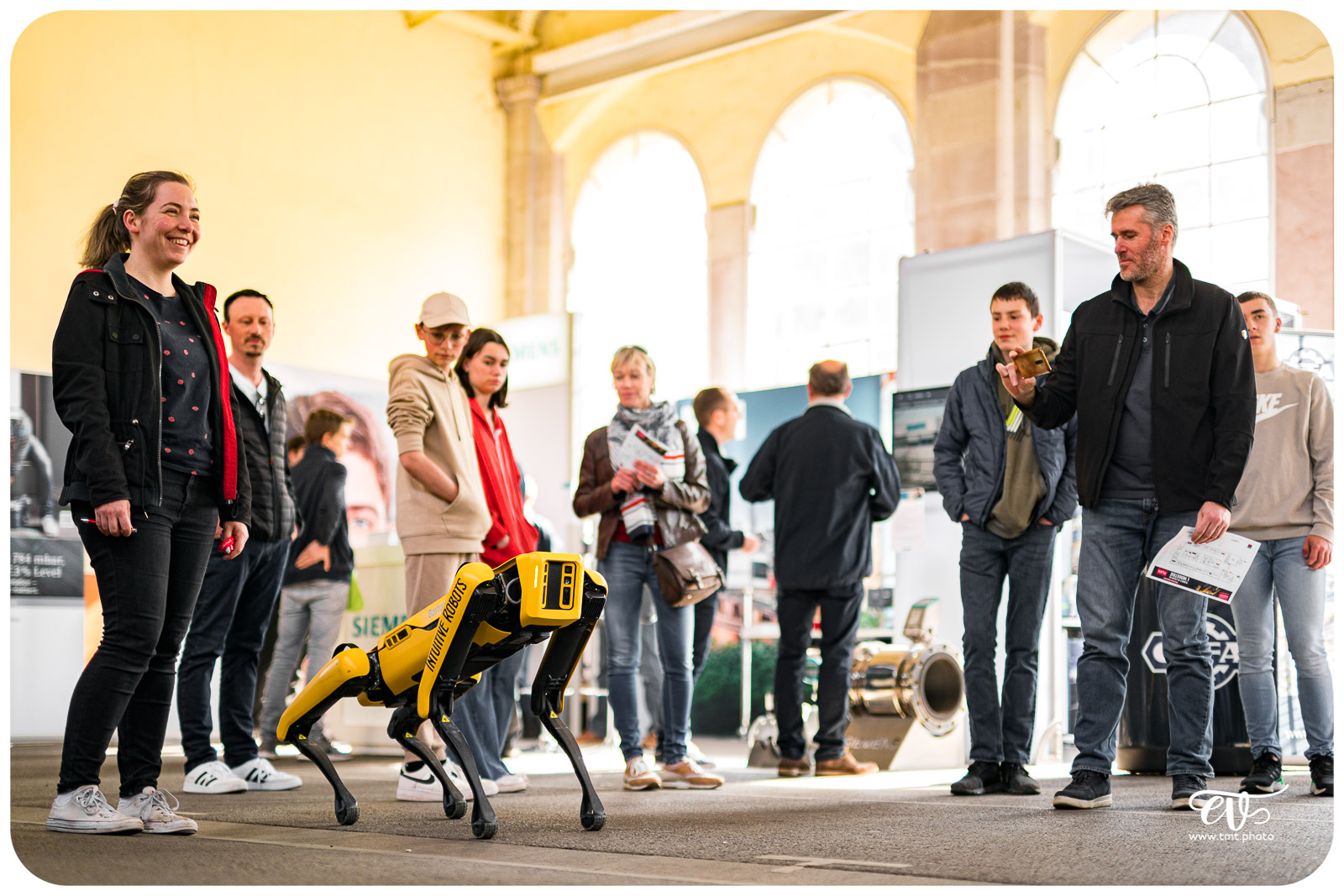 SPOT (BOSTON DYNAMICS)